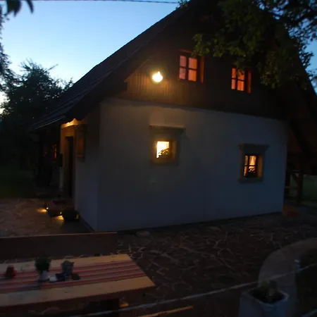 Kupljenik 12 A, Bled